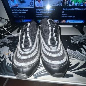 airmaxs 97s